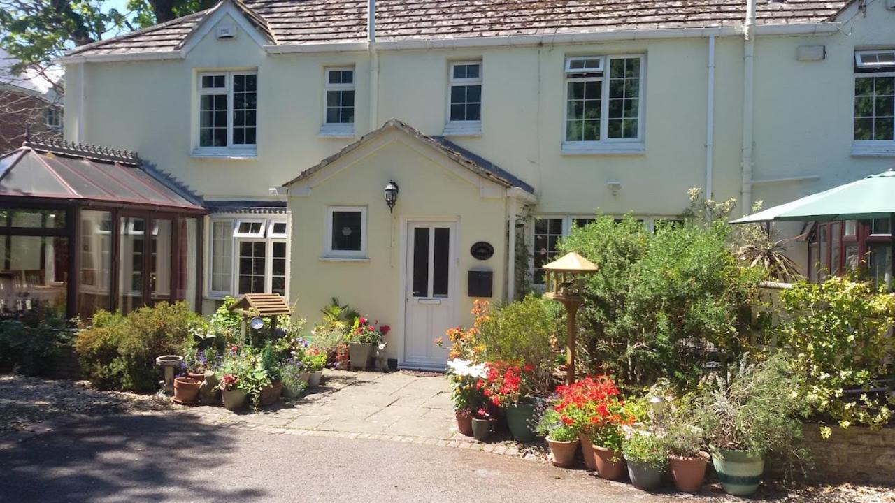 Coach House Cottage Борнмут Экстерьер фото